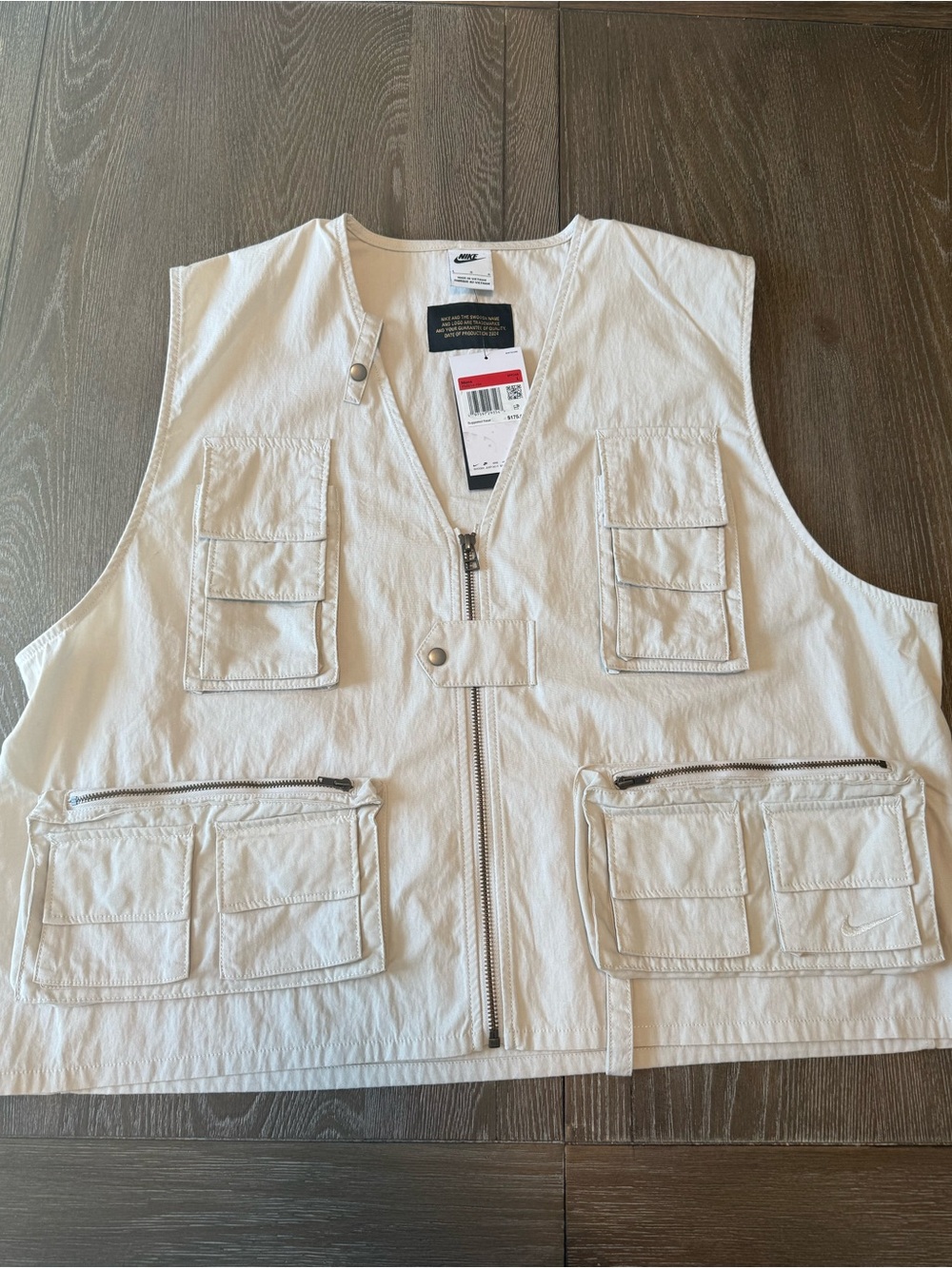 Nike utility vest